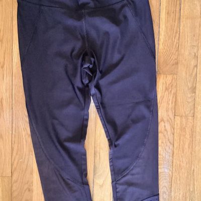VOGO BLACK SMALL CAPRI Crop LEGGINGS w/Sheer & Punch Hole Details, Waist Pocket